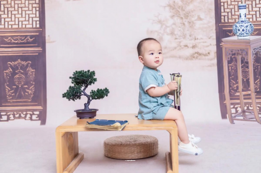 东方孕妇32周是几个月